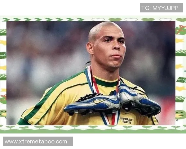 国际足球明星的传奇故事与他们的辉煌成就解析